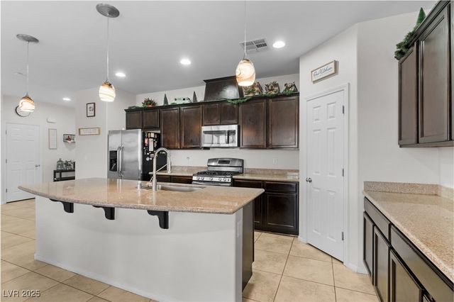 5428 Dalle Valley Street, North Las Vegas, NV 89031