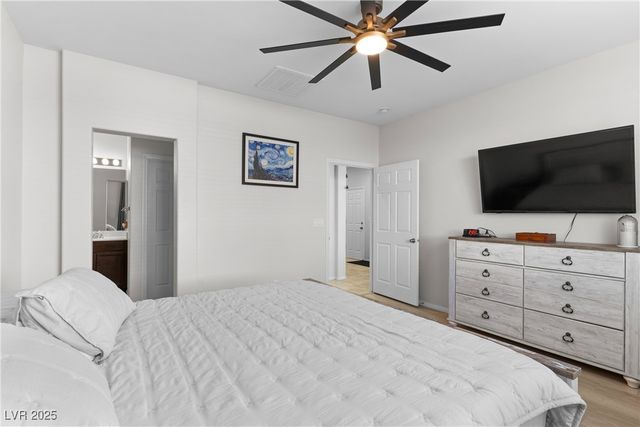 5428 Dalle Valley Street, North Las Vegas, NV 89031