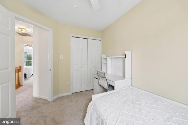 22076 MANNING SQ, Sterling, VA 20166