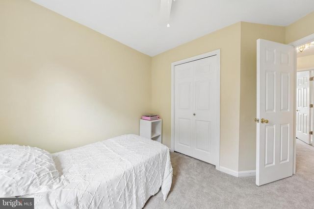 22076 MANNING SQ, Sterling, VA 20166