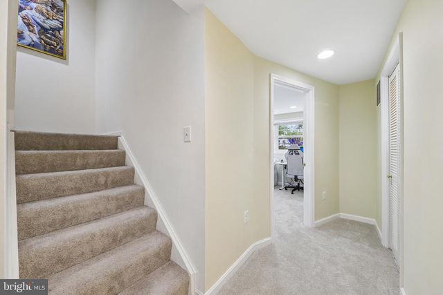 22076 MANNING SQ, Sterling, VA 20166