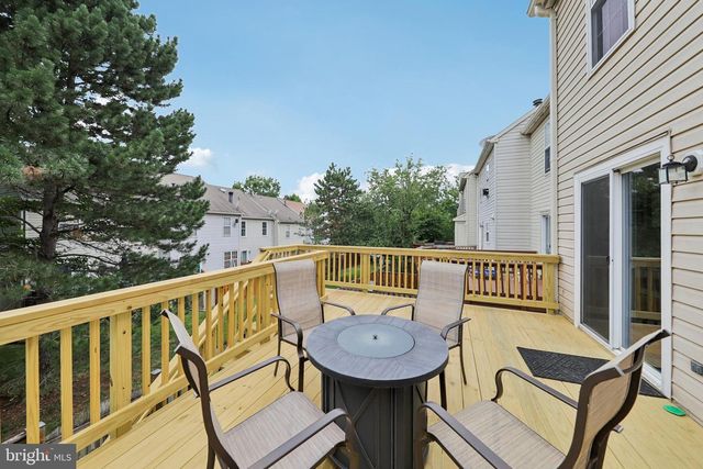 22076 MANNING SQ, Sterling, VA 20166