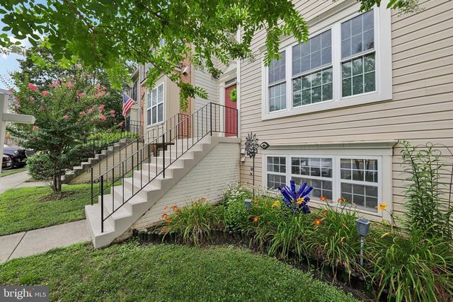 22076 MANNING SQ, Sterling, VA 20166