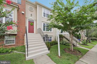 22076 MANNING SQ, Sterling, VA 20166
