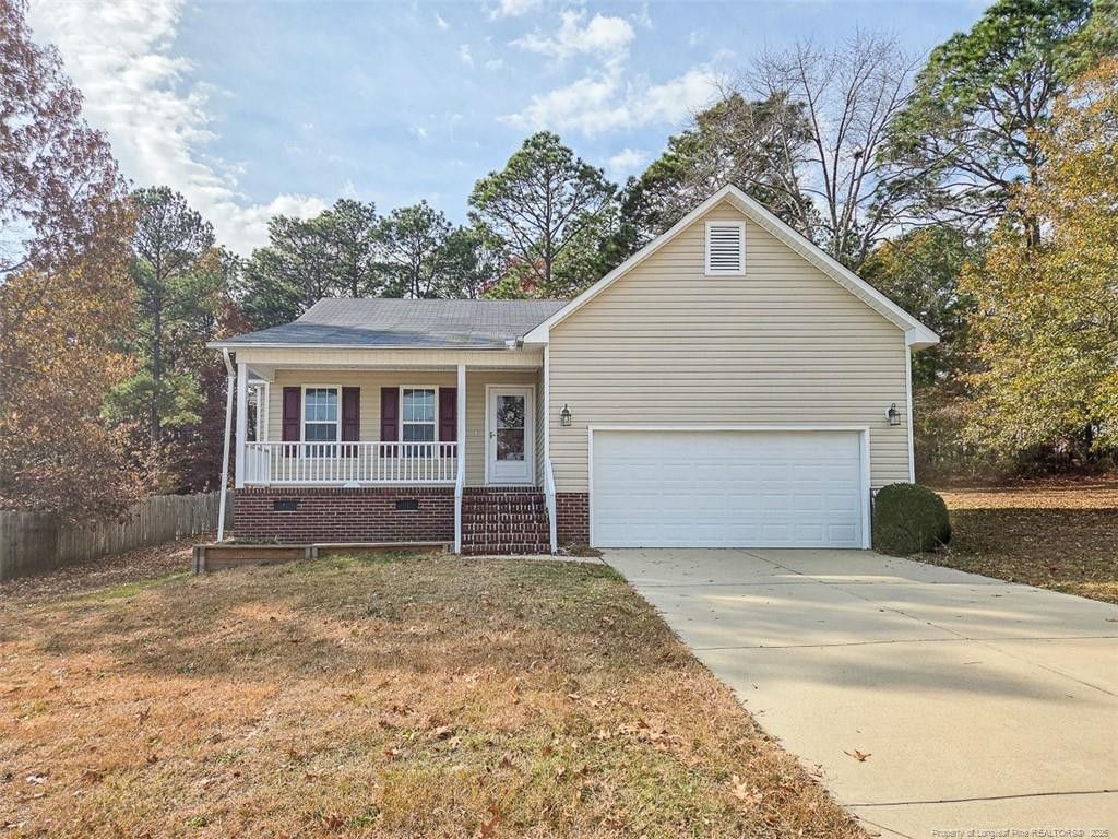 191 Wolfbridge Drive, Raeford, NC 28376