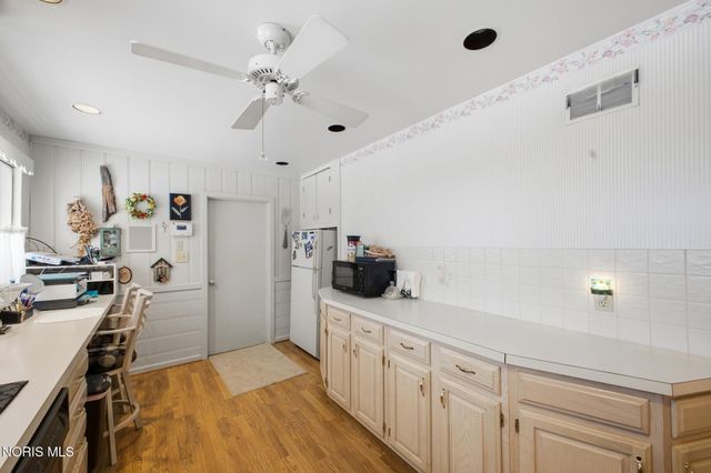 1933 Grecourt Drive, Toledo, OH 43615