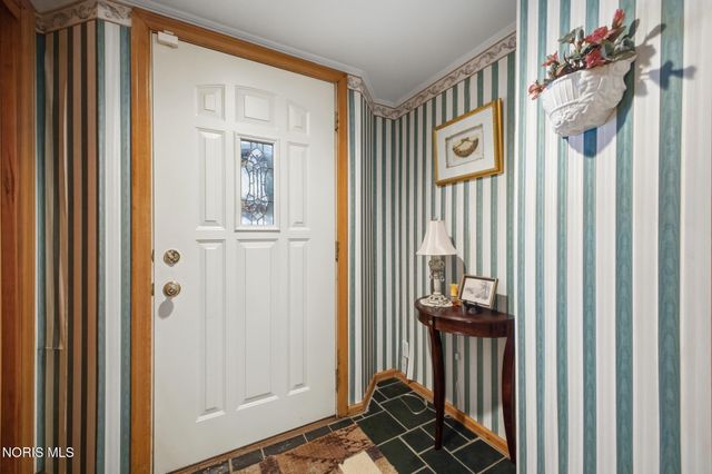 1933 Grecourt Drive, Toledo, OH 43615