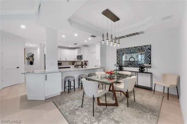 2830 Tiburon BLVD E 101, Naples, FL 34109