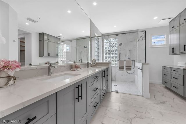 2830 Tiburon BLVD E 101, Naples, FL 34109