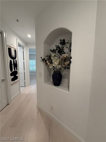 2830 Tiburon BLVD E 101, Naples, FL 34109