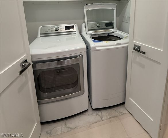 2830 Tiburon BLVD E 101, Naples, FL 34109