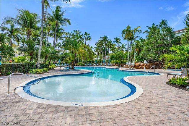 2830 Tiburon BLVD E 101, Naples, FL 34109