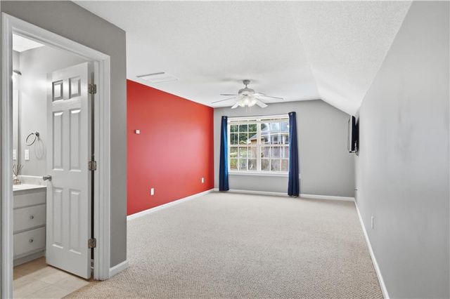 132 Hidden Creek Circle, Lizella, GA 31052