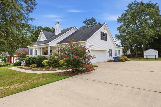 132 Hidden Creek Circle, Lizella, GA 31052