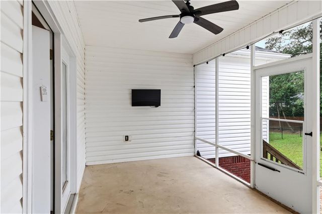 132 Hidden Creek Circle, Lizella, GA 31052