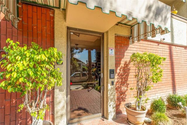 125 W Mountain Street 102, Glendale, CA 91202
