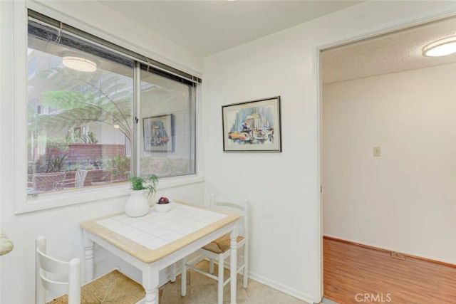 125 W Mountain Street 102, Glendale, CA 91202