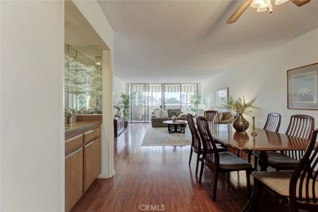 125 W Mountain Street 102, Glendale, CA 91202