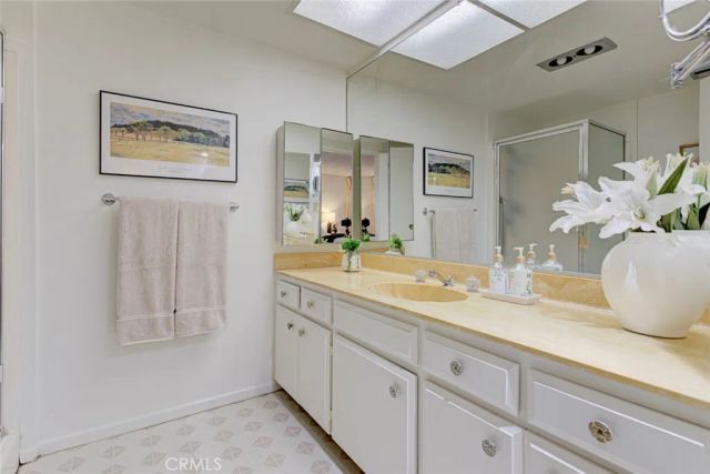 125 W Mountain Street 102, Glendale, CA 91202