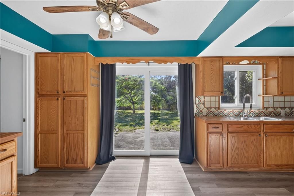 425 Muskegon AVE, FORT MYERS, FL 33905 — photo 5