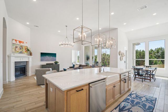 271 Egret LN, Austin, TX 78737