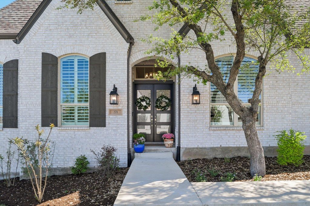 271 Egret LN, Austin, TX 78737