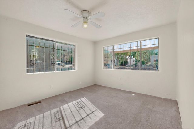 2905 Burton Avenue SE, Albuquerque, NM 87106