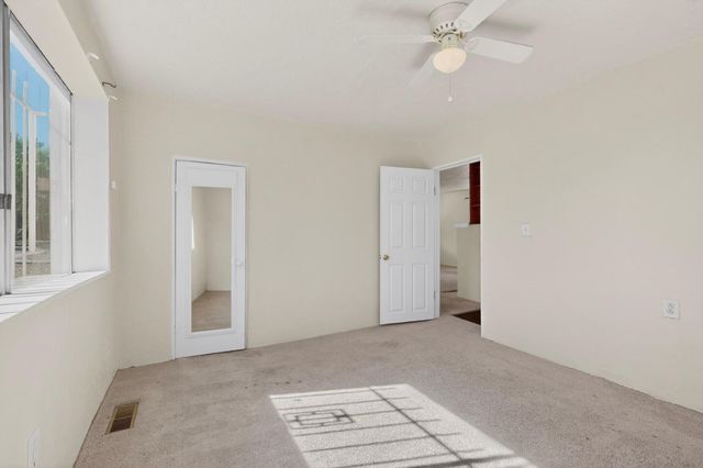 2905 Burton Avenue SE, Albuquerque, NM 87106