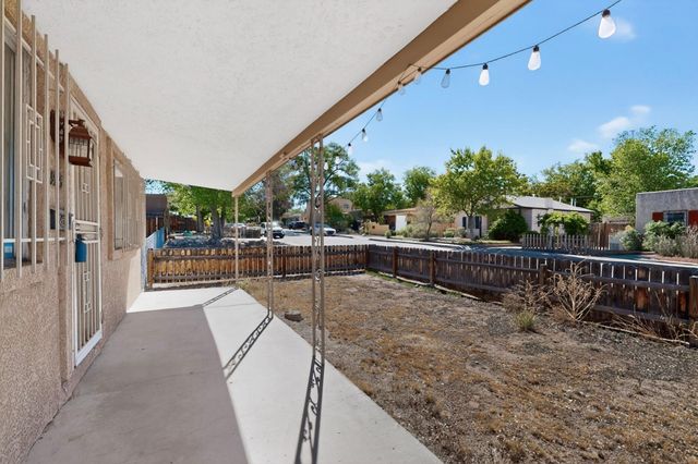 2905 Burton Avenue SE, Albuquerque, NM 87106