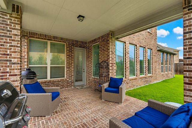 8068 Sarahville Drive, Dallas, TX 75252