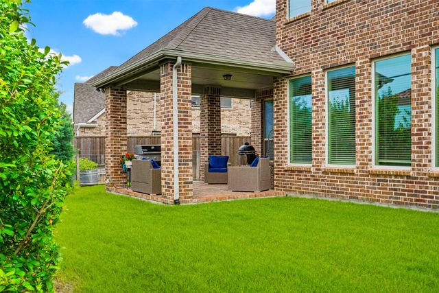 8068 Sarahville Drive, Dallas, TX 75252