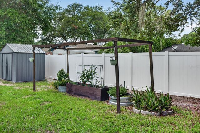 9541 MONTELLO DRIVE, Orlando, FL 32817