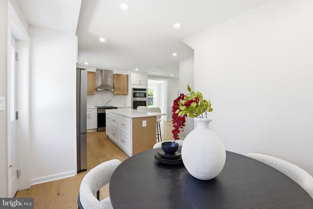 6420 SPRING TER, Falls Church, VA 22042