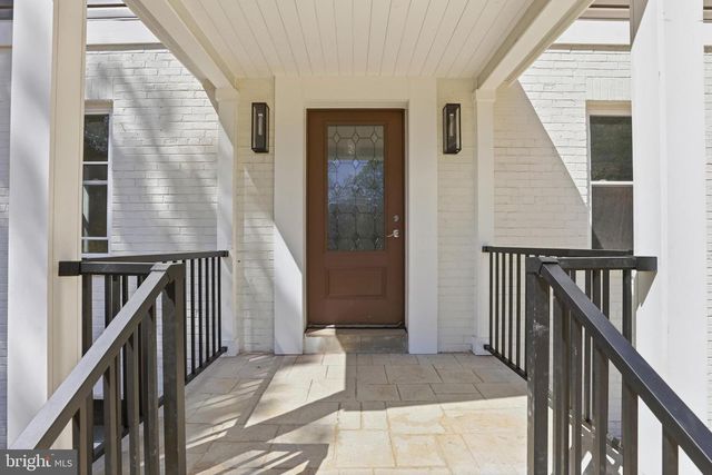 6420 SPRING TER, Falls Church, VA 22042