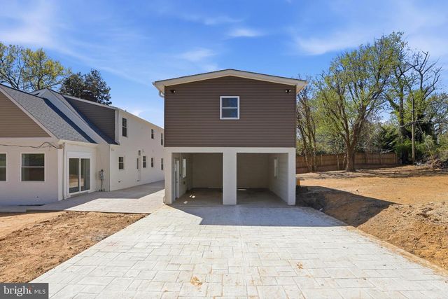 6420 SPRING TER, Falls Church, VA 22042