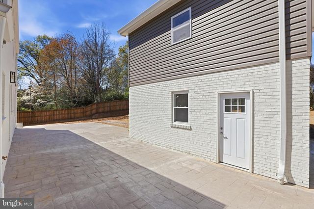 6420 SPRING TER, Falls Church, VA 22042