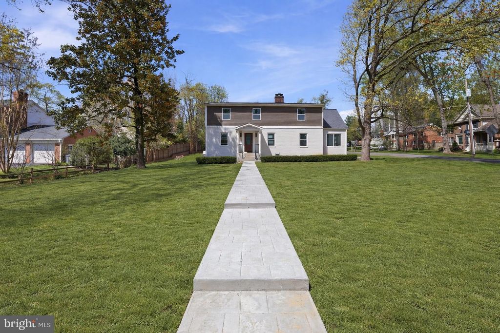 6420 SPRING TER, Falls Church, VA 22042