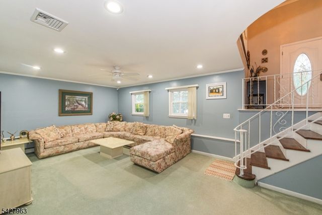 53 N Hillside Ave, Roxbury Twp., NJ 07847