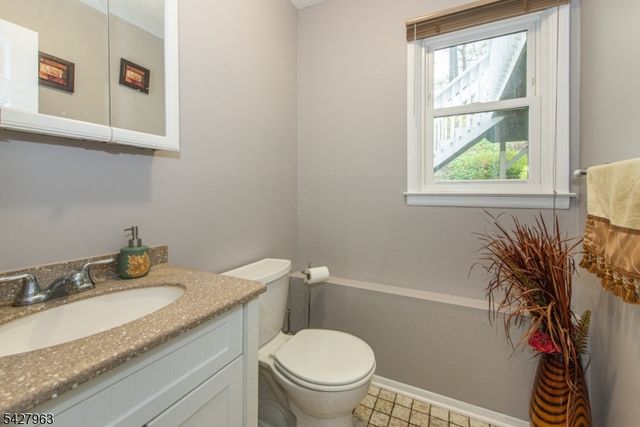 53 N Hillside Ave, Roxbury Twp., NJ 07847