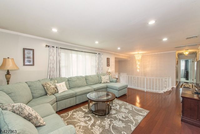53 N Hillside Ave, Roxbury Twp., NJ 07847