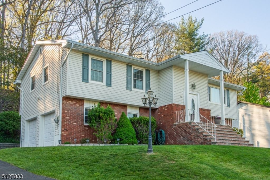 53 N Hillside Ave, Roxbury Twp., NJ 07847