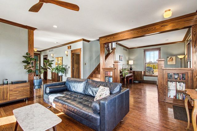 84 S 410 W, Valparaiso, IN 46385