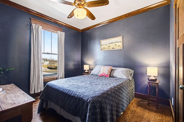 84 S 410 W, Valparaiso, IN 46385