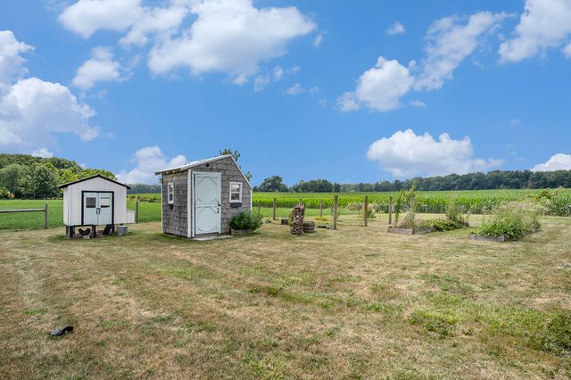 84 S 410 W, Valparaiso, IN 46385