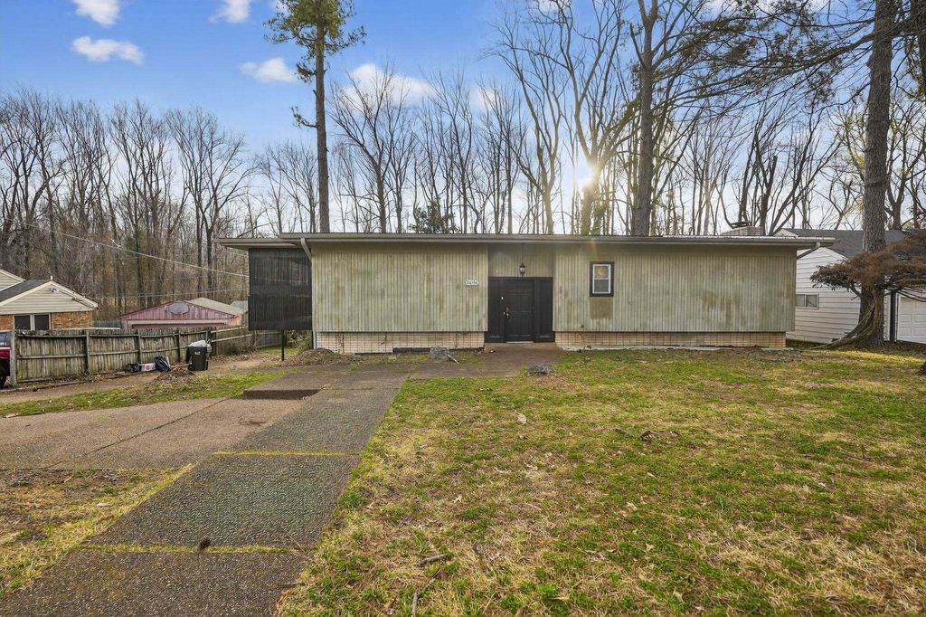 3696 JOSLYN ST, Memphis, TN 38128