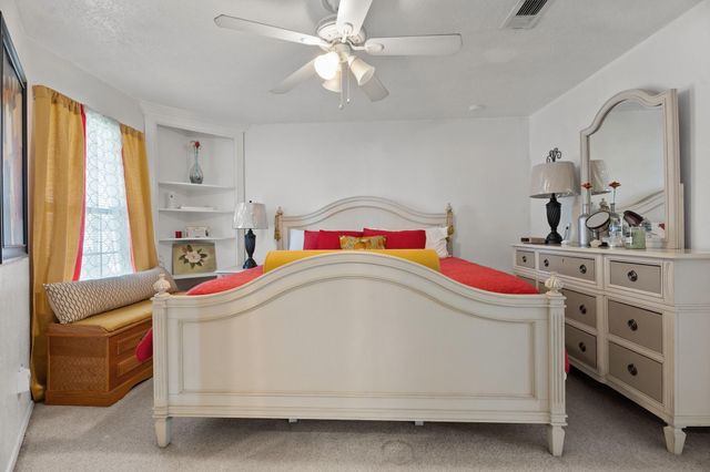 3836 Laura Leigh Drive, Friendswood, TX 77546