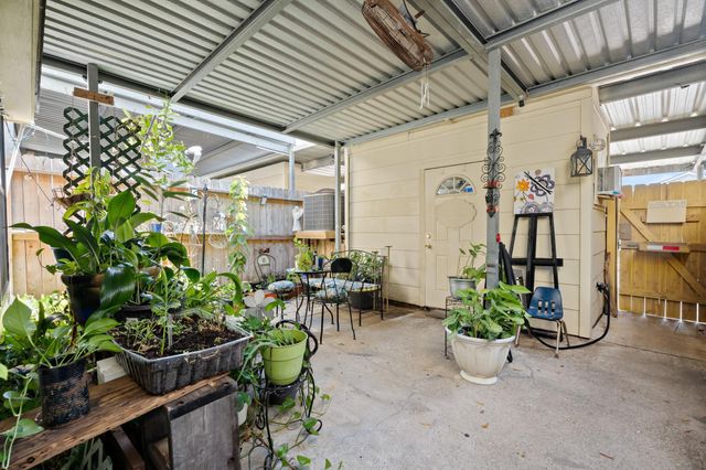 3836 Laura Leigh Drive, Friendswood, TX 77546