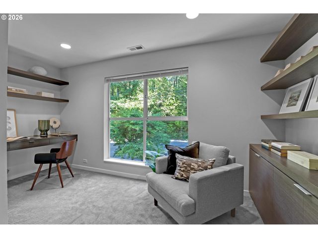 5144 Sw HEWETT Blvd, Portland, OR 97221