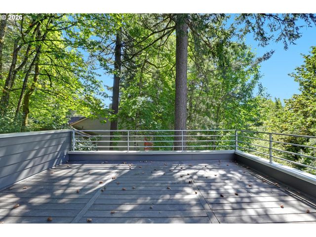 5144 Sw HEWETT Blvd, Portland, OR 97221