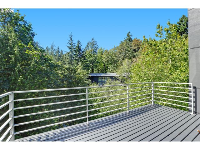 5144 Sw HEWETT Blvd, Portland, OR 97221